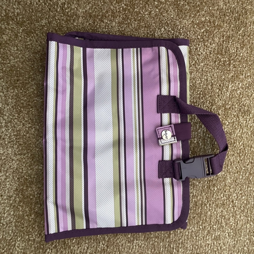 Thirty one hanging makeup bag